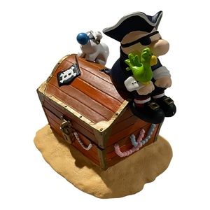 Vintage Ziggy Pirate On a Treasure Chest. Fuzz The Dog 6” NIB Trinket Box Rare